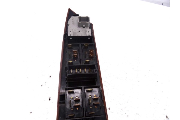  MANDO ELEVALUNAS DELANTERO IZQUIERDO AUDI A8 (D2) 2.5 TDI Quattro 2001 210102 AUDI - 1