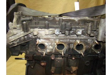 ENGINE BARE POST HIT VIVARO 2 0 M9R782 197 THOUSAND KM Engine type diesel