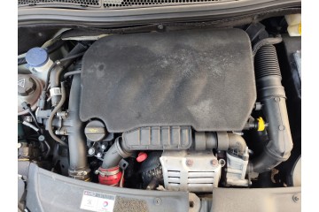 Complete engine Peugeot 1 2 puretrch HN01 Mileage 48566km