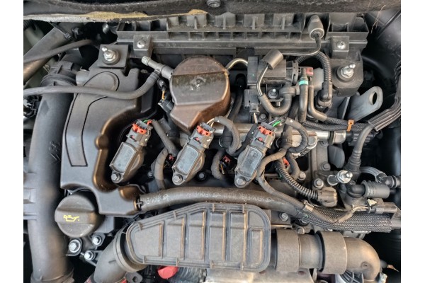 Complete engine Peugeot 1 2 puretrch HN01 Mileage 48566km Catalog number of the part 10XVA4HN01
