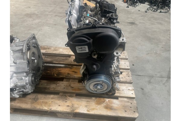 VOLVO XC60 II LIFT B5 Engine B420T11 Catalog number of the part B420T11