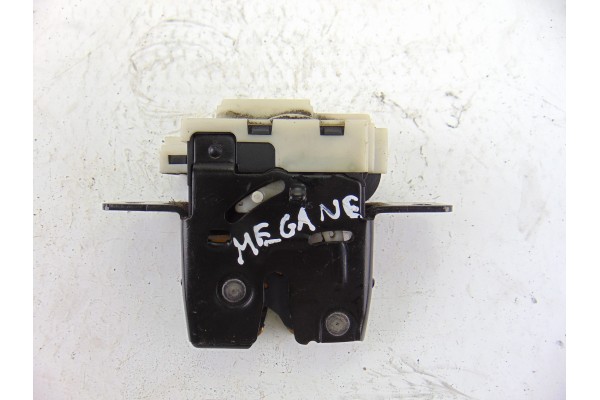 4 PIN CERRADURA MALETERO / PORTON RENAULT MEGANE II BERLINA 5P Authentique 2004 4 PIN 201591 RENAULT - 1