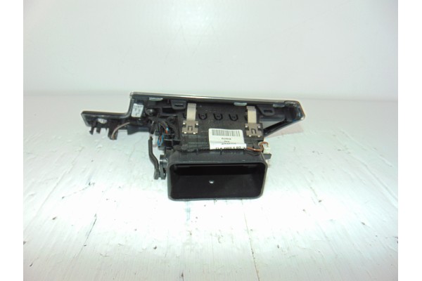 A2128300154 REJILLA AIREADORA MERCEDES-BENZ CLASE E (BM 212) LIM.