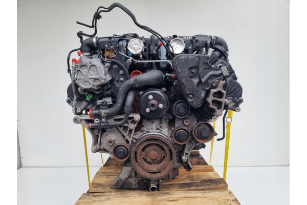 ENGINE WITHOUT ACCESSORIES Land Rover Range Rover Vogue III L322 3 6 TDV8 368DT Part manufacturer Land Rover OE