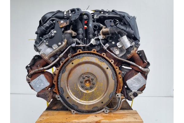 ENGINE WITHOUT ACCESSORIES Land Rover Range Rover Vogue III L322 3 6 TDV8 368DT Car type 4x4 SUV passenger cars