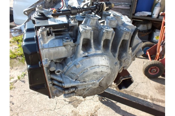 OPEL INSIGNIA A LIFT 2 0 CDTI AUTOMATIC GEARBOX 55590765 Transmission type automatic