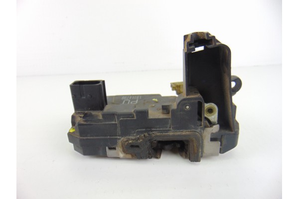 13210738  CERRADURA PUERTA TRASERA IZQUIERDA OPEL ASTRA H BERLINA Sport 2005 13210738 195163 OPEL - 1