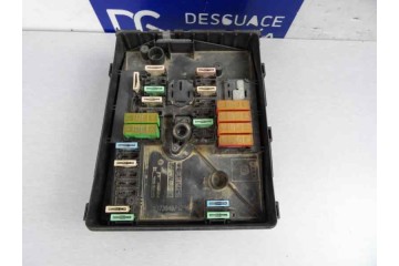 1K0937125A CAJA RELES / FUSIBLES SEAT LEON (1P1) Reference 2007 1K0937125A 165280 SEAT - 1