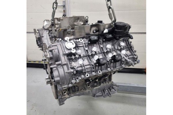 Engine Audi RSQ8 4 0 BiTurbo DHU DHUB 600PS 20 thousand km Engine type petrol