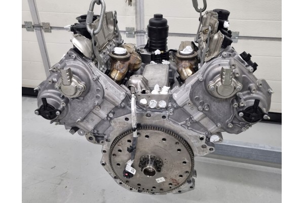 Motor Audi RSQ8 4.0 BiTurbo DHU DHUB 600PS 20,000 km