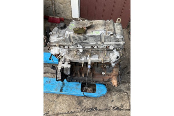 ENGINE 3 2 DID 4M41 MITSUBISHI PAJERO III 3 00 06R INJECTION POST Part manufacturer Mitsubishi OE