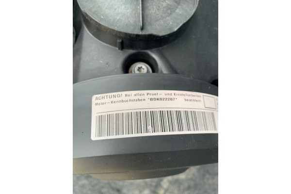 Motor con bomba de inyección VW Caddy Golf V Touran 2.0 SDI BDK con g