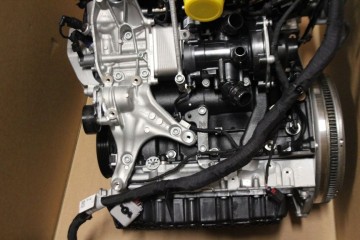 ENGINE VW 2 0 TFSI 180 KW DLB BRAND NEW Part manufacturer Volkswagen OE