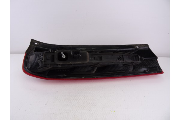 PILOTO TRASERO IZQUIERDO FORD FIESTA (CBK)