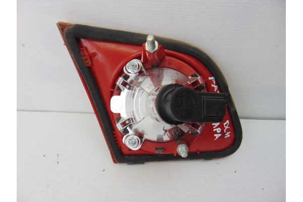 3C5945094C PILOTO TRASERO DERECHO INTERIOR VOLKSWAGEN PASSAT BERLINA (3C2) Advance 2005 3C5945094C 189905 VOLKSWAGEN - 2