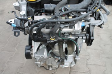 ENGINE COMPLETE RENAULT NISSAN H4DF480 3TYS KM Part manufacturer no brand