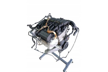 Volkswagen Touareg II 2013 Front Engine Part manufacturer Volkswagen OE