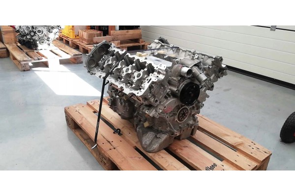 engine Ferrari Portofino Shortblock 2281684 NEW