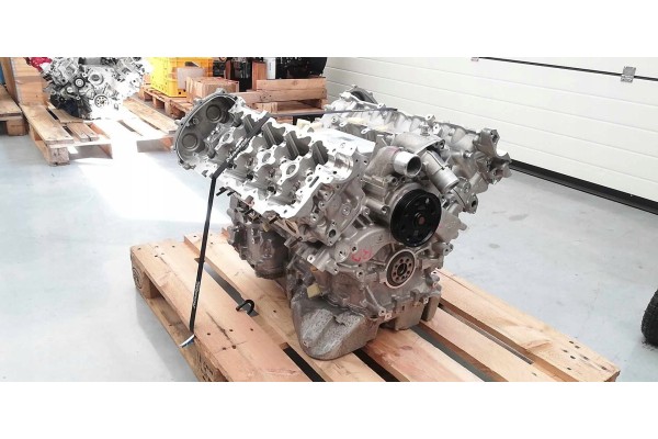 engine Ferrari Portofino Shortblock 2281684 NEW Engine type petrol