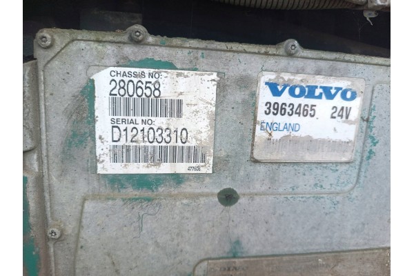 DIESEL ENGINE COMPLETE ACCESSORIES GEARBOX VOLVO FH 12 ENGINE D12 3963465 Part manufacturer Volvo OE