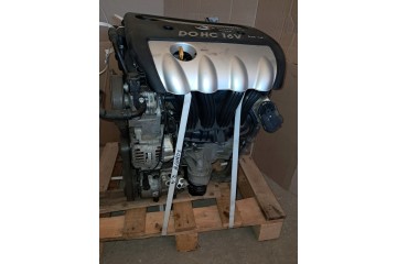 ENGINE 2 4 G4KC COMPLETE HYUNDAI SONATA V SOMETHING IN IT KNOCKS IN THE HEAD FILM Part manufacturer Hyundai OE