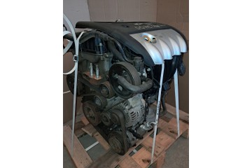 ENGINE 2 4 G4KC COMPLETE HYUNDAI SONATA V SOMETHING IN IT KNOCKS IN THE HEAD FILM Car type 4x4 SUV passenger cars