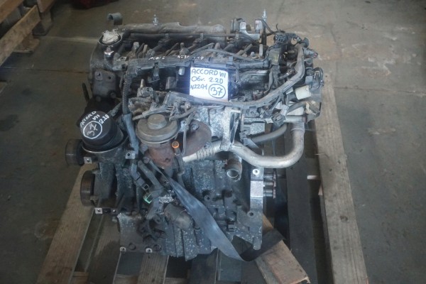 HONDA ACCORD VII ENGINE 2 2 i CTDI N22A1 INJECTOR HEAD BLOCK 2006year