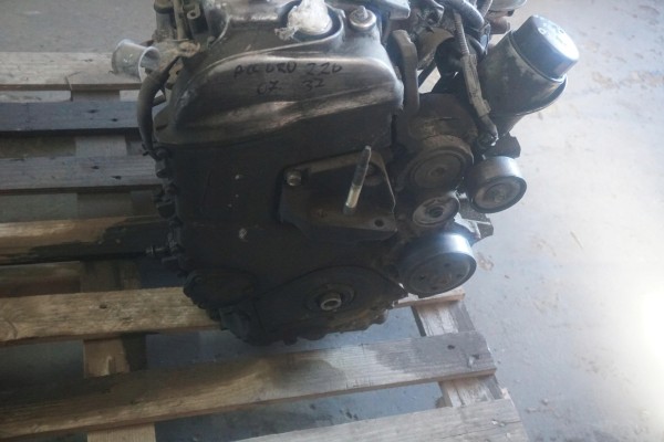 HONDA ACCORD VII ENGINE 2 2 i CTDI N22A1 INJECTOR HEAD BLOCK 2006year Car type passenger cars