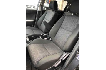 TOYOTA COROLLA VERSO (R1) 2,2 D-4D Sport