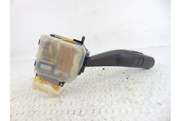  MANDO LUCES SUBARU LEGACY BERLINA (B13/BL) 2.0 D Classic 2008 200027 SUBARU - 2