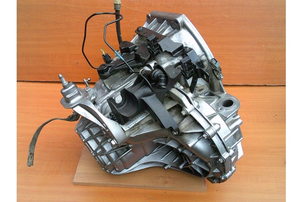 RENAULT TRAFIC III VIVARO 2 1 6 DCI CDTI GEARBOX PF6040 320108718R 500 PLN Part manufacturer Renault OE