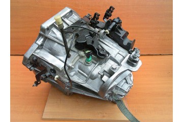 RENAULT TRAFIC III VIVARO 2 1 6 DCI CDTI GEARBOX PF6040 320108718R 500 PLN Transmission type manual