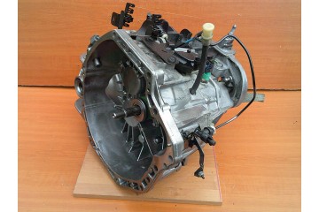 RENAULT TRAFIC III VIVARO 2 1 6 DCI CDTI GEARBOX PF6040 320108718R 500 PLN Quality of parts according to GVO O original with man