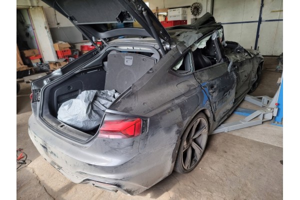 Audi RS5 LIFT 8W 8W0 2021R LZ7S DECA ENGINE TUY 29 TFSI Catalog number of the part SKRZYNIA TUY 0D5300041D deca