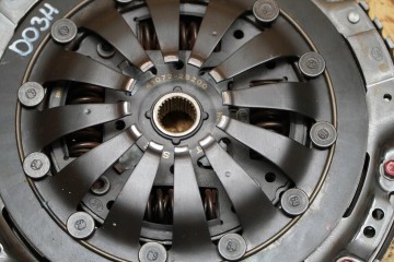 TRANSMISSION CLUTCH D03H KONA II 1 6 HYBRID 24r 3856HP ORIGINAL 22 Part manufacturer Hyundai OE