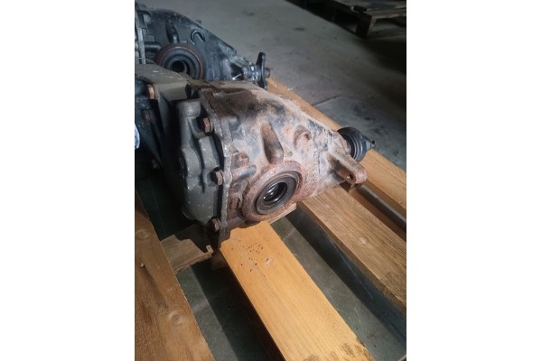 BMW E84 X1 Lift X drive Bridge dyfer 7599396 Differential transmission rear 3 38 Catalog number of the part 7599396 3 38