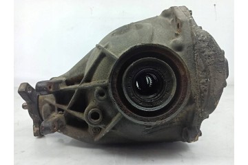 MERCEDES SL R230 W230 230 3 5 V6 BRIDGE DYFER REAR 3 27 A2303512008 Part manufacturer Mercedes Benz OE