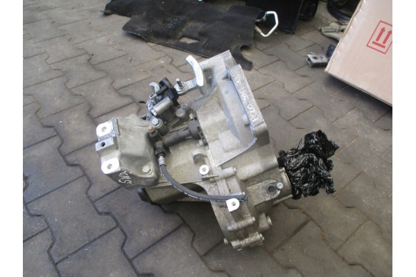 VW POLO 2013 2017 6R 1 0 MPI 1 2 MPI GEARBOX SND Car type passenger cars