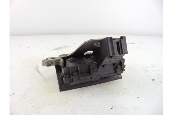 4 PIN CERRADURA MALETERO / PORTON FORD FOCUS BERLINA (CB8)