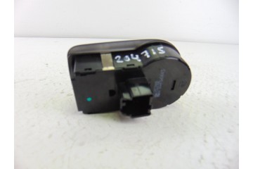 13470445 MANDO LUCES OPEL CORSA E Selective 2017 13470445 204715 OPEL - 1