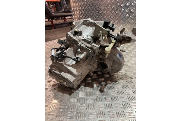 GEARBOX 20V256 PEUGEOT 208 II 19 1 2 THP Transmission type manual