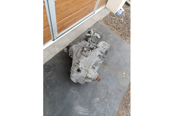 Transmission VW T5 2 5 manual GWC 142 thousand Catalog number of the part Skrzynia biegow VW T5 2 5 manualna GWC 142 tys