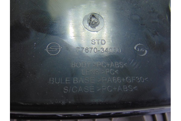 77670-34000 LUZ INTERIOR SSANGYONG TIVOLI Limited 4x2 2017 77670-34000 199186 SSANGYONG - 1