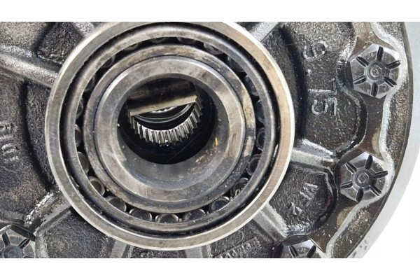 Rear Differential Rear Ford F150 9L3W4027 Installation side rear