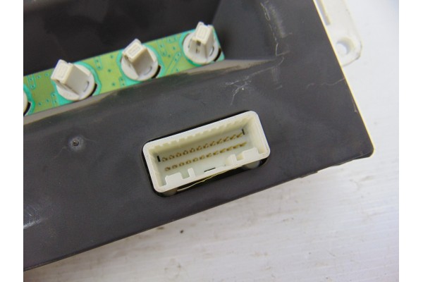 28090BU700 PANTALLA MULTIFUNCION NISSAN ALMERA (N16/E) Acenta 2004 28090BU700 190059 NISSAN - 2