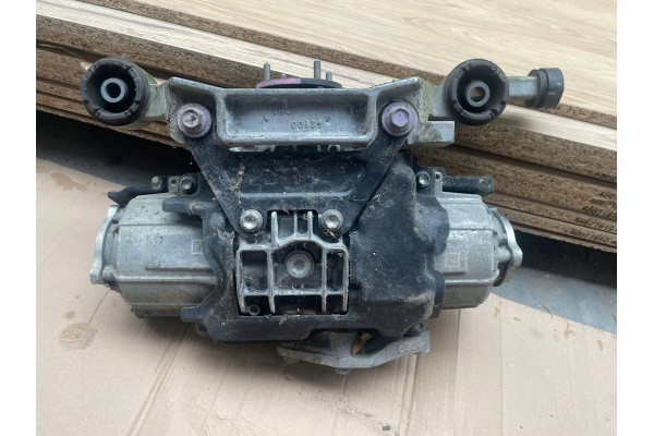 Puente diferencial trasero Toyota RAV4 2.0 gasolina 4x4 4WD 2018-