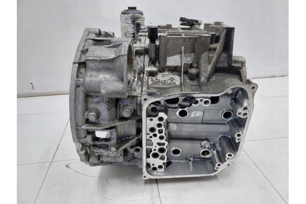 VW TIGUAN AUDI Q3 2 0 TDI 4X4 GEARBOX DSG MYG Car type 4x4 SUV