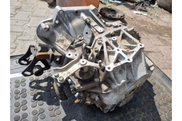 GEARBOX TOYOTA RAV4 IV 4 D CAT 2 2 15R HYK8 F Transmission type manual