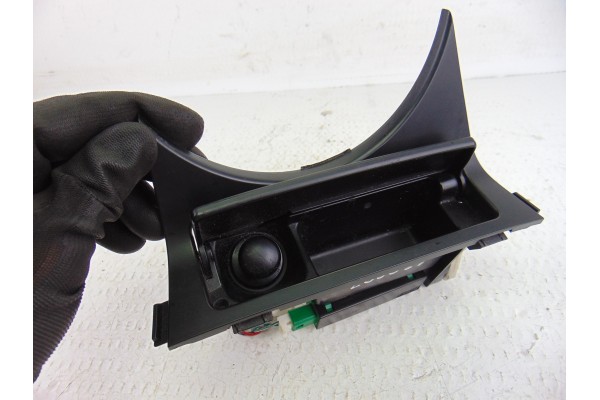 CENICERO SUBARU LEGACY BERLINA (B13/BL)