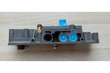 DAF RENAULT TRANSMISSION VALVE SELECTOR BLOCK ZF NORGREN 1025538 0501219315 Car type trucks